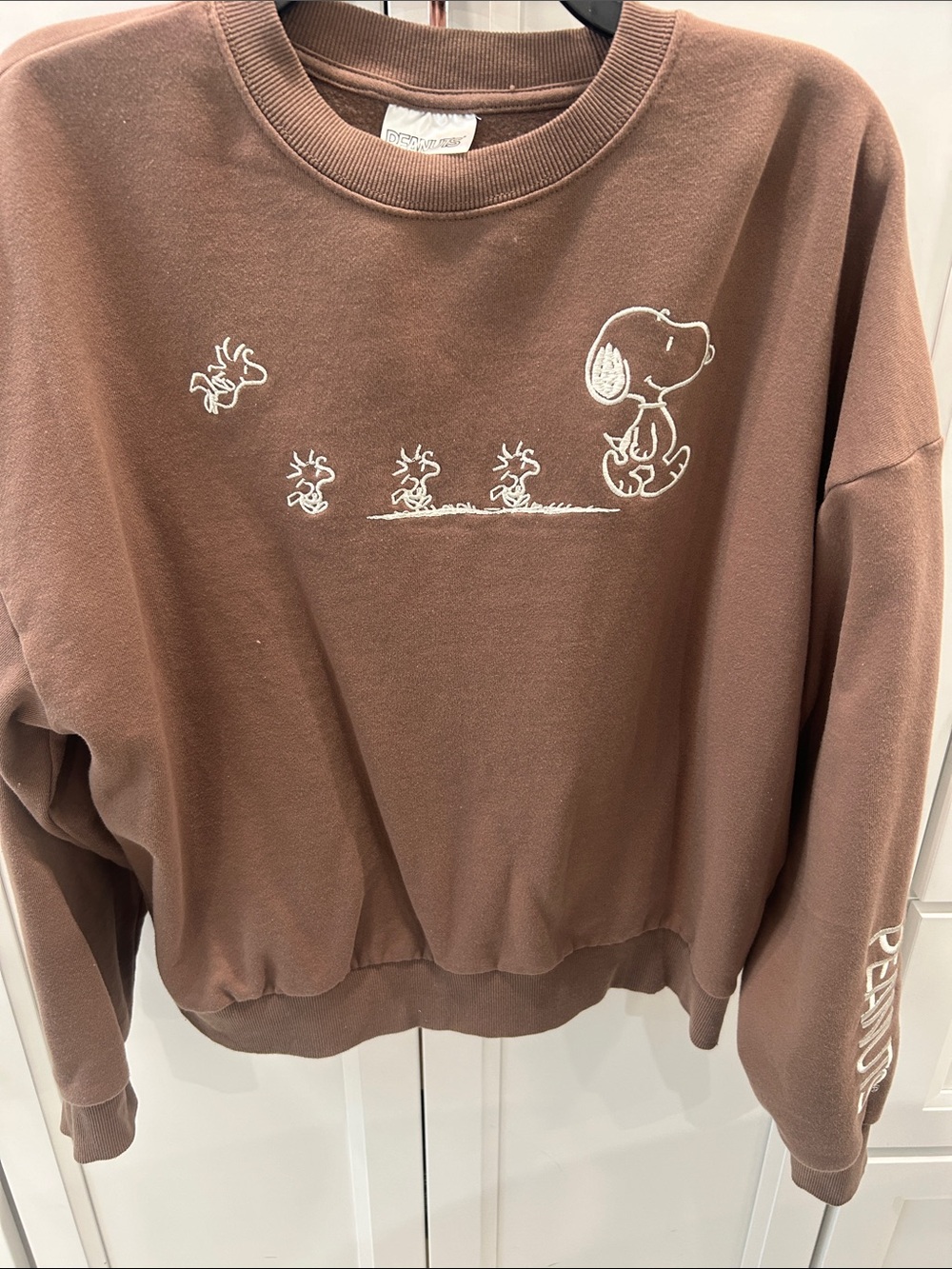 Peanuts Brown Crewneck Sweatshirt Size Medium